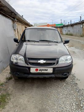 SUV   Chevrolet Niva 2014 , 500000 , 