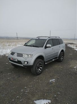 SUV   Mitsubishi Pajero Sport 2011 , 2000000 , 