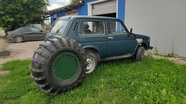  3   4x4 2121  1997 , 300000 , 