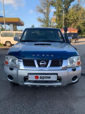  Nissan NP300 2012 , 1100000 , 