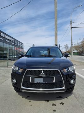 SUV   Mitsubishi Outlander 2010 , 1600000 , --
