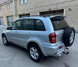 SUV   Toyota RAV4 2004 , 880000 , -