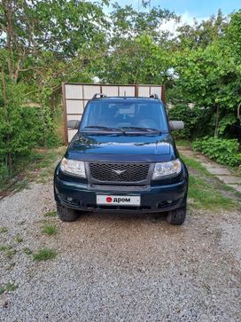 SUV     2014 , 970000 , 