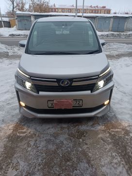    Toyota Voxy 2014 , 1850000 , 