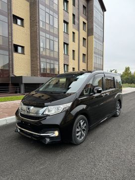    Honda Stepwgn 2016 , 2050000 , 