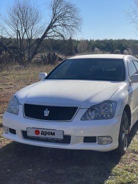  Toyota Crown 2004 , 990000 , 