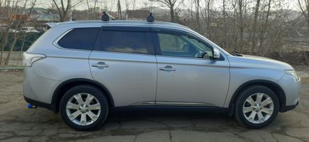 SUV   Mitsubishi Outlander 2014 , 1800000 , 
