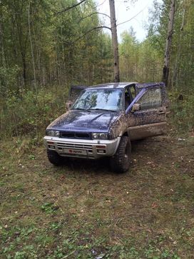 SUV   Nissan Terrano II 1995 , 469000 ,  