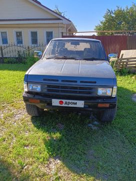 SUV   Nissan Terrano 1991 , 600000 , 