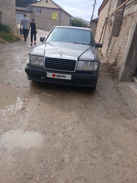  Mercedes-Benz E-Class 1992 , 300000 , 