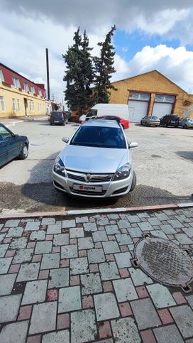 Универсал Opel Astra 2008 года, 535000 рублей, Симферополь