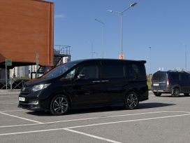    Honda Stepwgn 2015 , 2100000 , -