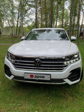 SUV   Volkswagen Touareg 2021 , 6440000 , 