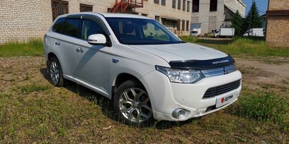 SUV   Mitsubishi Outlander 2013 , 1330000 , 
