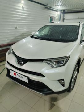 SUV   Toyota RAV4 2017 , 2820000 , 