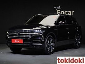 SUV   Volkswagen Touareg 2020 , 5700000 , 
