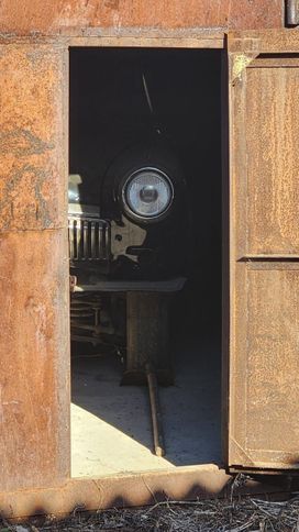   21  1970 , 300000 , 