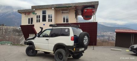  3  Nissan Terrano 1997 , 600000 , 