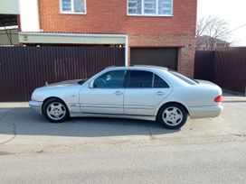 Mercedes-Benz E-Class 1998 , 700000 , 