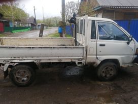   Toyota Town Ace 1990 , 300000 , 