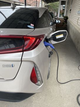  Toyota Prius PHV 2017 , 1999000 , 
