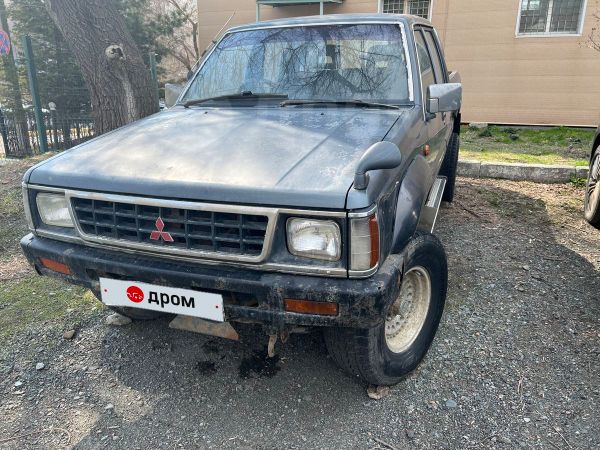  Mitsubishi Strada 1992 , 401000 , 