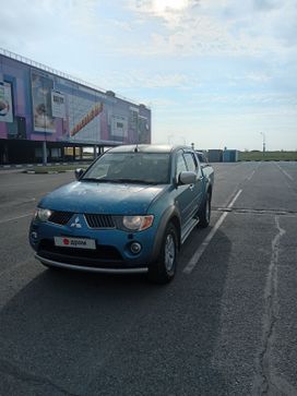  Mitsubishi L200 2007 , 930000 , 