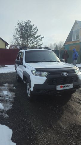 SUV      2021 , 900000 , 