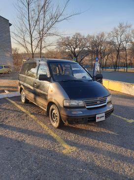    Nissan Largo 1996 , 230000 , 