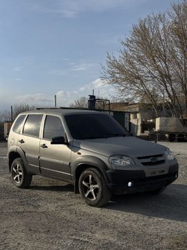 SUV   Chevrolet Niva 2013 , 450000 , 