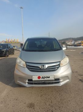    Honda Freed 2012 , 1060000 , -