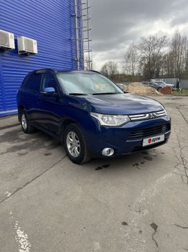 SUV   Mitsubishi Outlander 2013 , 1090000 , 