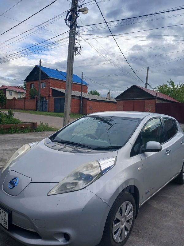 Nissan Leaf 2011 , 400000 , 