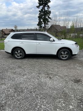 SUV   Mitsubishi Outlander 2013 , 1220000 , 