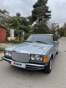  W123, 1983