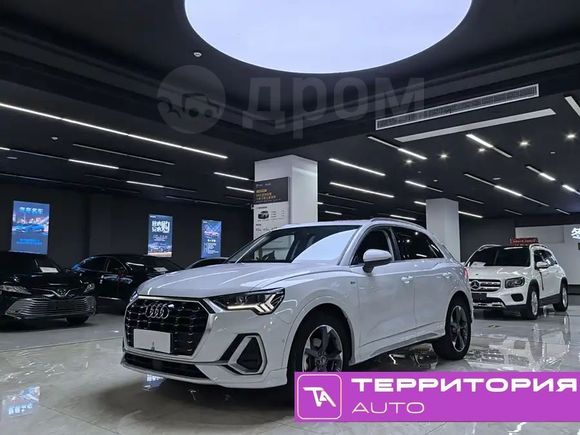 SUV   Audi Q3 2022 , 2800000 , 