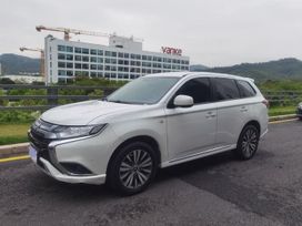 SUV   Mitsubishi Outlander 2022 , 1900000 , 