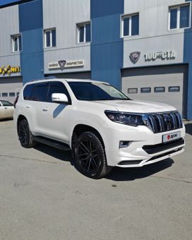 - Land Cruiser Prado