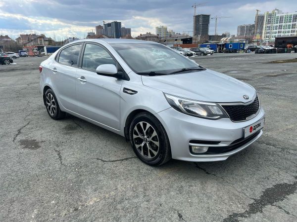  Kia Rio 2017 , 1045000 , 