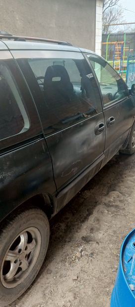    Chrysler Voyager 1996 , 355000 , 