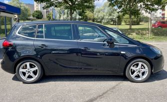    Opel Zafira 2015 , 1310000 , 