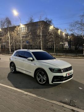 SUV   Volkswagen Tiguan 2019 , 4049000 , 