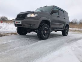 SUV     2014 , 700000 , 