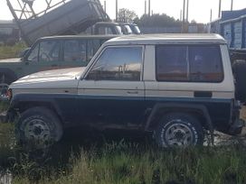  3  Toyota Land Cruiser 1988 , 300000 , -