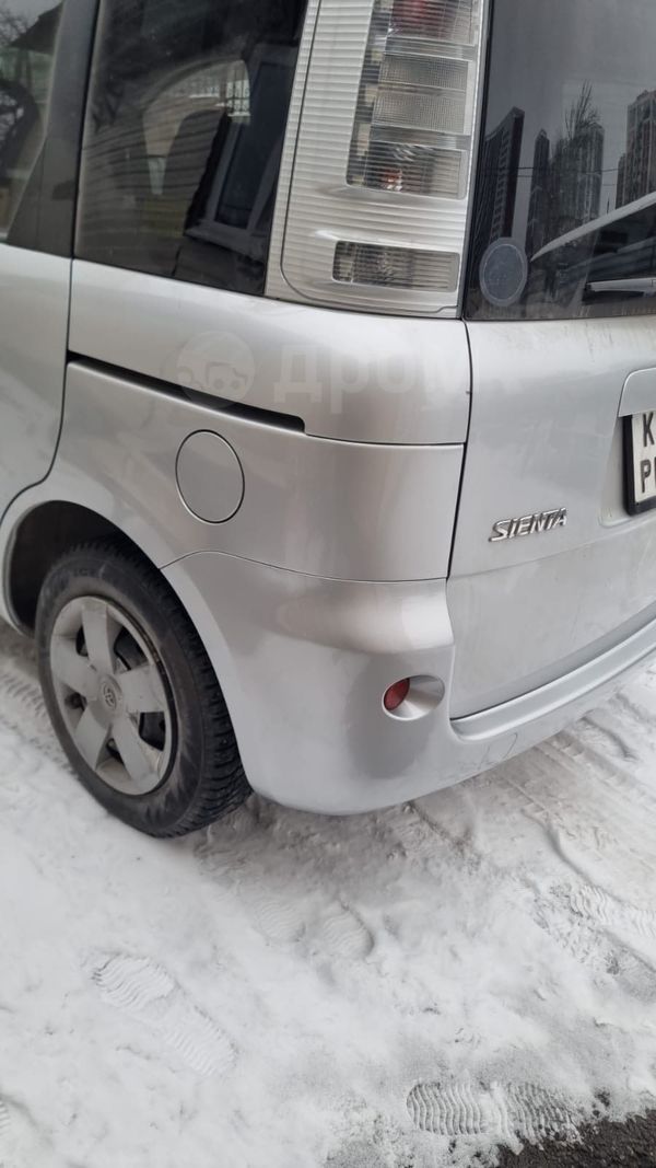    Toyota Sienta 2012 , 1150000 , 