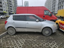  Skoda Fabia 2010 , 700000 , 