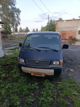    Toyota Hiace 2000 , 500000 , 