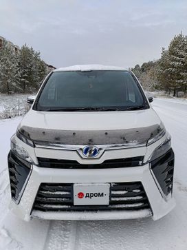    Toyota Voxy 2019 , 2500000 , 