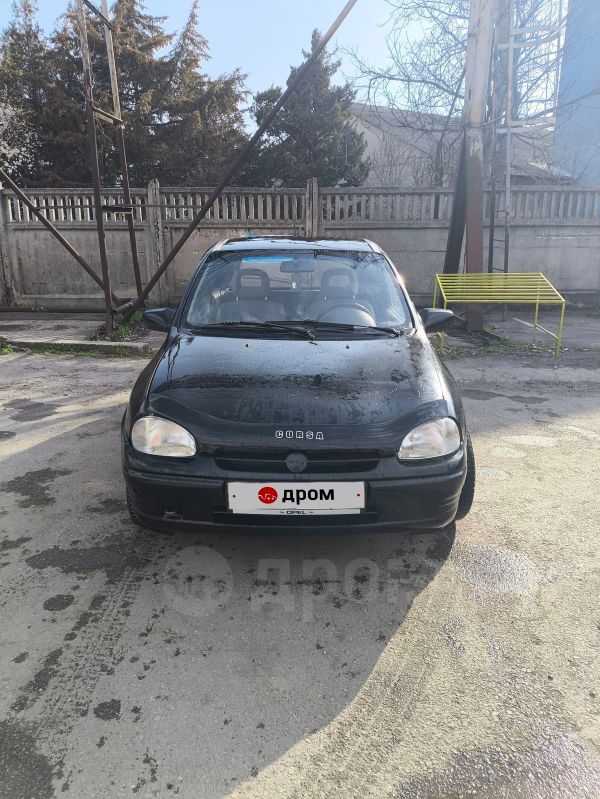  3  Opel Corsa 1996 , 150000 , 