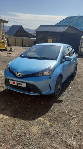  Toyota Vitz 2015 , 860000 , -